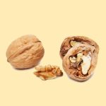 مضرات گردوی خارجی